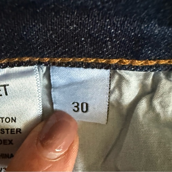 Vervet | Dark High Rise Cuffed Wide-Leg Jeans with Stretch | Sz 30 - Picture 9 of 11